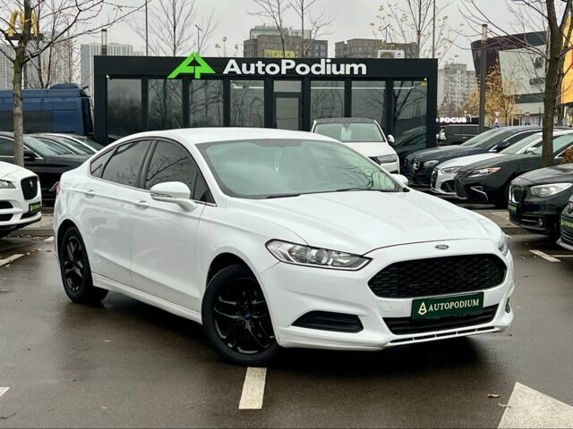 Белый Форд Фьюжн, объемом двигателя 2.5 л и пробегом 201 тыс. км за 9500 $, фото 1 на Automoto.ua