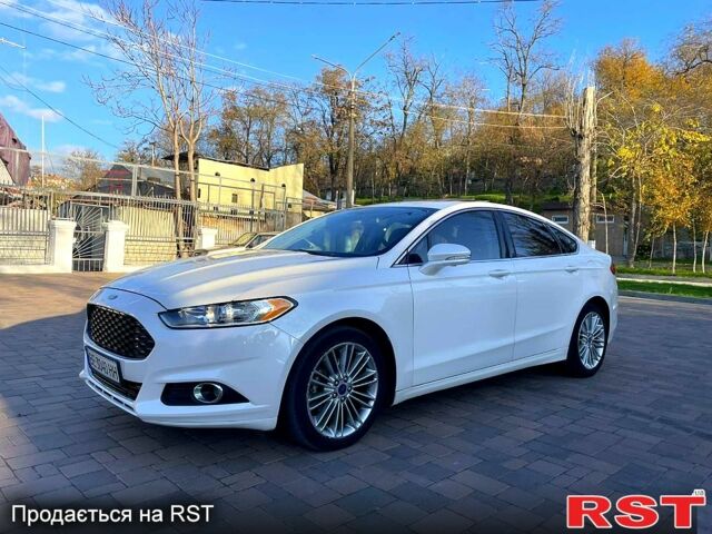 Белый Форд Фьюжн, объемом двигателя 2 л и пробегом 115 тыс. км за 9000 $, фото 1 на Automoto.ua