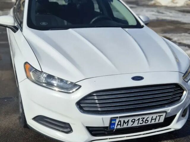 Белый Форд Фьюжн, объемом двигателя 2.49 л и пробегом 265 тыс. км за 9219 $, фото 1 на Automoto.ua