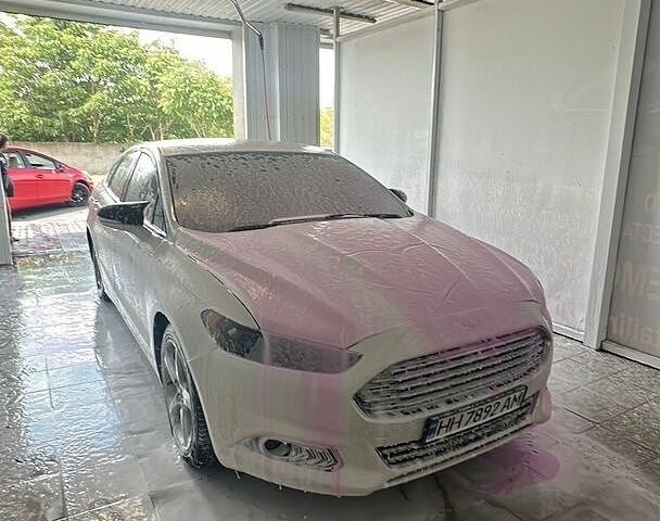 Белый Форд Фьюжн, объемом двигателя 2 л и пробегом 165 тыс. км за 11200 $, фото 1 на Automoto.ua