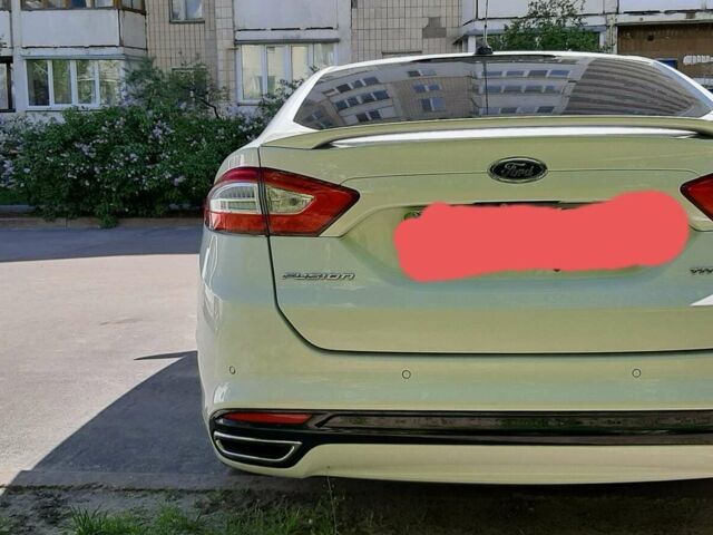 Белый Форд Фьюжн, объемом двигателя 2 л и пробегом 130 тыс. км за 11200 $, фото 1 на Automoto.ua
