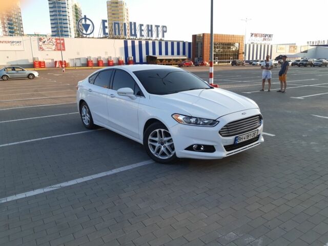 Білий Форд Фьюжен, об'ємом двигуна 2.5 л та пробігом 150 тис. км за 10200 $, фото 1 на Automoto.ua