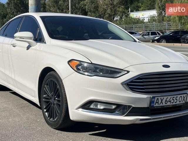 Білий Форд Фьюжен, об'ємом двигуна 2 л та пробігом 204 тис. км за 13500 $, фото 1 на Automoto.ua