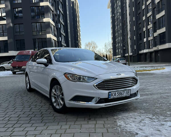 Белый Форд Фьюжн, объемом двигателя 2.49 л и пробегом 216 тыс. км за 8300 $, фото 1 на Automoto.ua