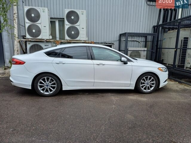 Білий Форд Фьюжен, об'ємом двигуна 2.5 л та пробігом 130 тис. км за 7200 $, фото 1 на Automoto.ua