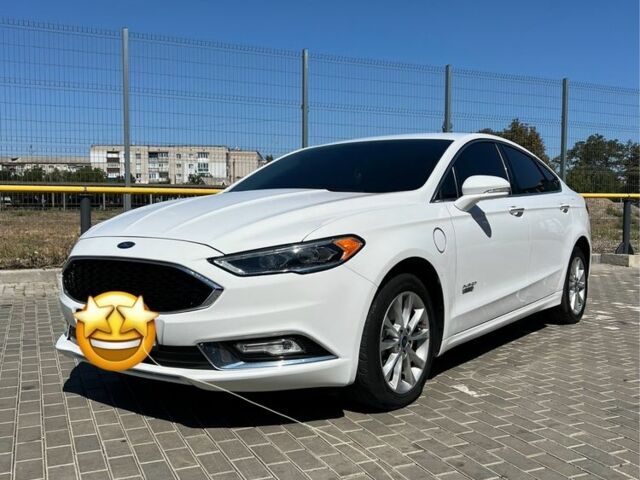 Белый Форд Фьюжн, объемом двигателя 2 л и пробегом 105 тыс. км за 16300 $, фото 1 на Automoto.ua