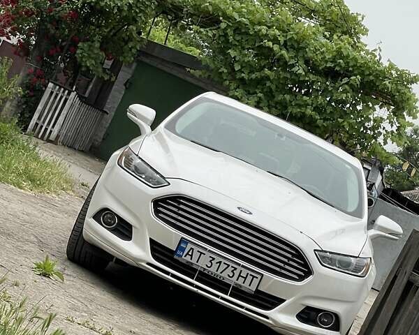 Білий Форд Фьюжен, об'ємом двигуна 0 л та пробігом 150 тис. км за 13000 $, фото 1 на Automoto.ua