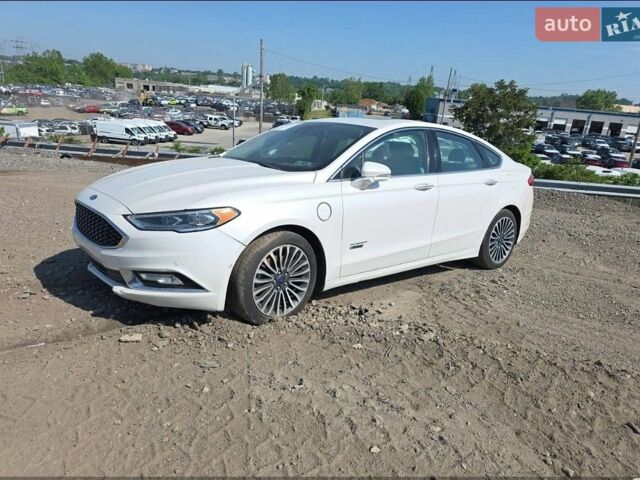Белый Форд Фьюжн, объемом двигателя 0 л и пробегом 159 тыс. км за 11700 $, фото 1 на Automoto.ua