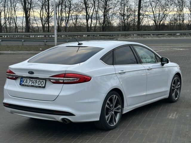 Белый Форд Фьюжн, объемом двигателя 2.5 л и пробегом 200 тыс. км за 12500 $, фото 1 на Automoto.ua