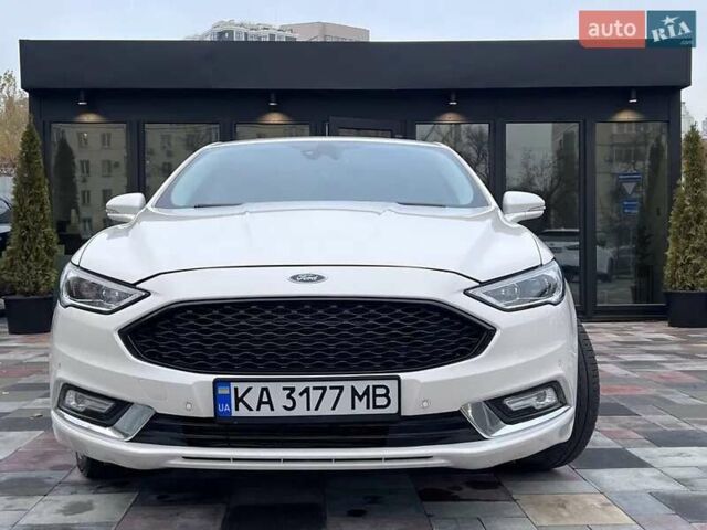 Білий Форд Фьюжен, об'ємом двигуна 2 л та пробігом 126 тис. км за 11500 $, фото 1 на Automoto.ua