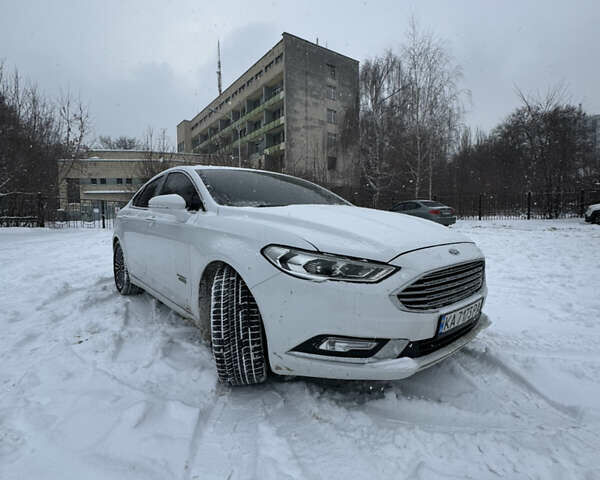 Белый Форд Фьюжн, объемом двигателя 2 л и пробегом 195 тыс. км за 13500 $, фото 1 на Automoto.ua