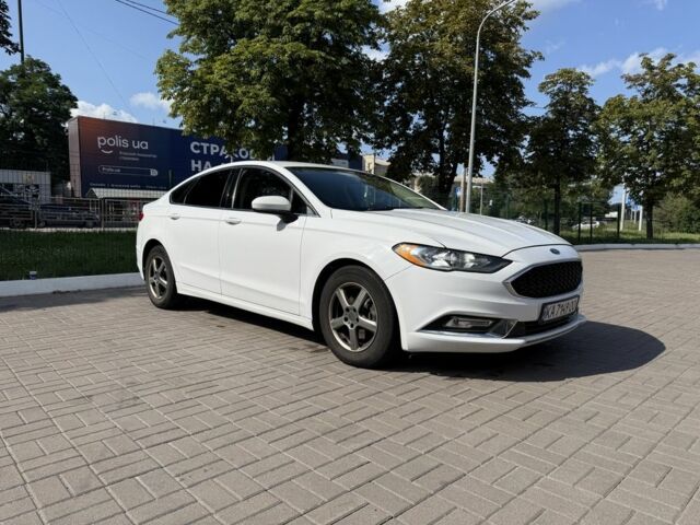 Білий Форд Фьюжен, об'ємом двигуна 2.5 л та пробігом 255 тис. км за 10900 $, фото 1 на Automoto.ua