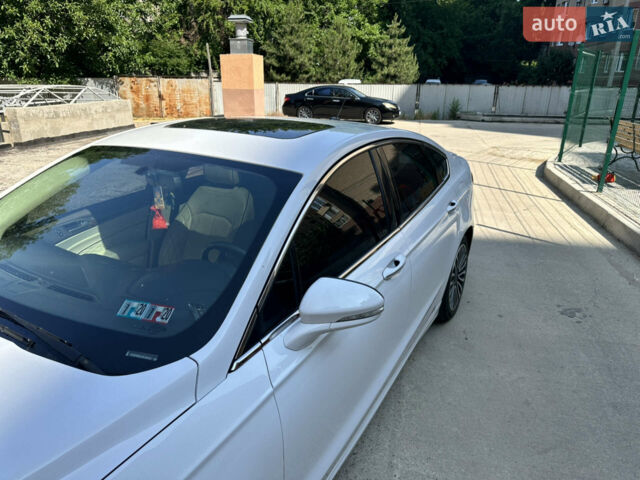 Белый Форд Фьюжн, объемом двигателя 2 л и пробегом 120 тыс. км за 13400 $, фото 1 на Automoto.ua