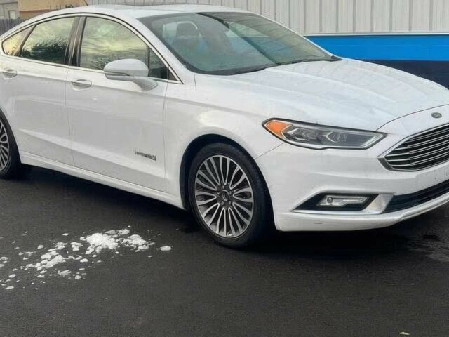 Белый Форд Фьюжн, объемом двигателя 2 л и пробегом 69 тыс. км за 2200 $, фото 1 на Automoto.ua