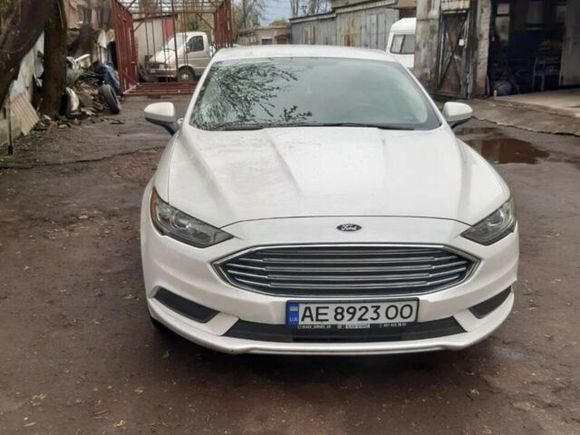 Белый Форд Фьюжн, объемом двигателя 1.5 л и пробегом 100 тыс. км за 12500 $, фото 1 на Automoto.ua