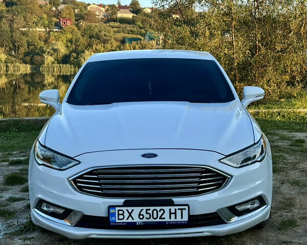 Белый Форд Фьюжн, объемом двигателя 2 л и пробегом 155 тыс. км за 14300 $, фото 1 на Automoto.ua