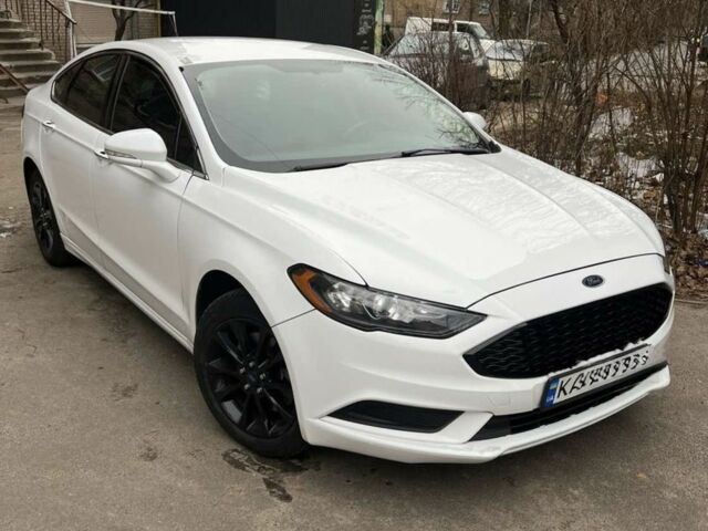 Білий Форд Фьюжен, об'ємом двигуна 2 л та пробігом 250 тис. км за 13691 $, фото 1 на Automoto.ua