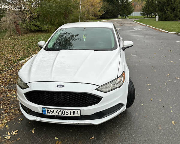 Білий Форд Фьюжен, об'ємом двигуна 2 л та пробігом 108 тис. км за 13500 $, фото 1 на Automoto.ua