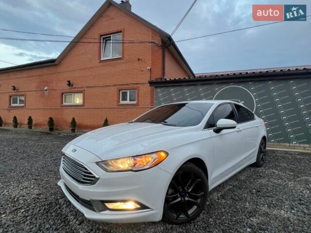 Білий Форд Фьюжен, об'ємом двигуна 2.5 л та пробігом 240 тис. км за 15900 $, фото 1 на Automoto.ua