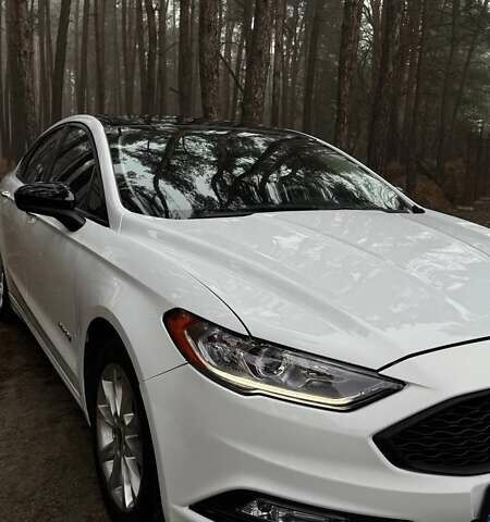 Белый Форд Фьюжн, объемом двигателя 2 л и пробегом 148 тыс. км за 15700 $, фото 1 на Automoto.ua