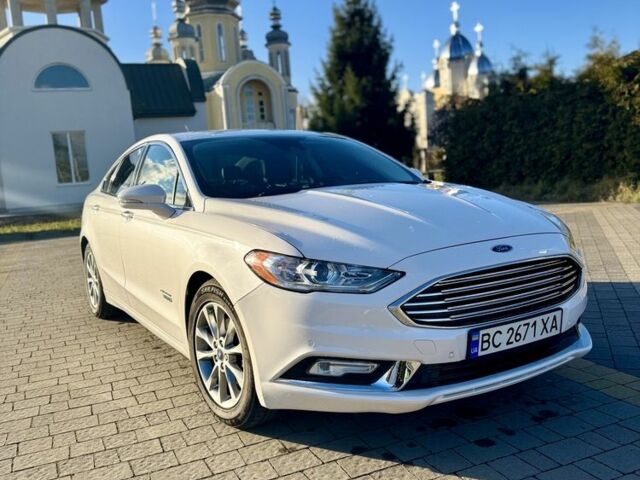 Белый Форд Фьюжн, объемом двигателя 2 л и пробегом 111 тыс. км за 14000 $, фото 1 на Automoto.ua