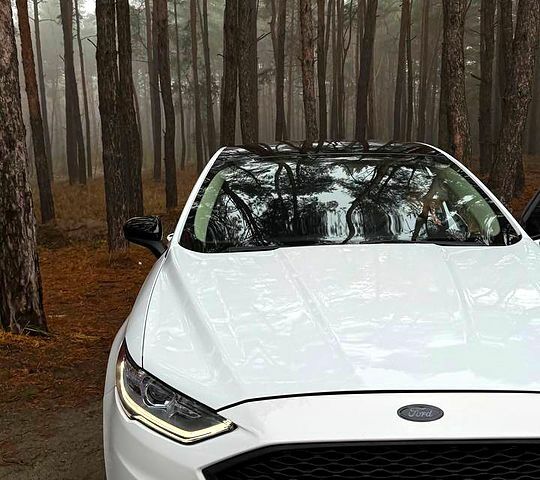 Белый Форд Фьюжн, объемом двигателя 20 л и пробегом 148 тыс. км за 16400 $, фото 1 на Automoto.ua