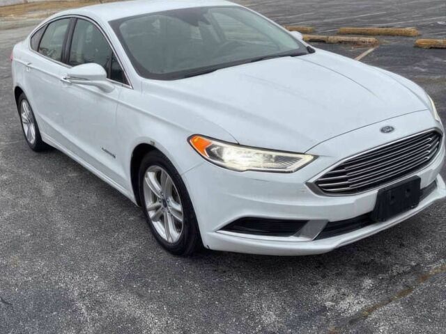 Белый Форд Фьюжн, объемом двигателя 2 л и пробегом 36 тыс. км за 10000 $, фото 1 на Automoto.ua