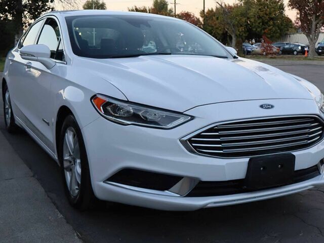 Белый Форд Фьюжн, объемом двигателя 2 л и пробегом 36 тыс. км за 6100 $, фото 1 на Automoto.ua