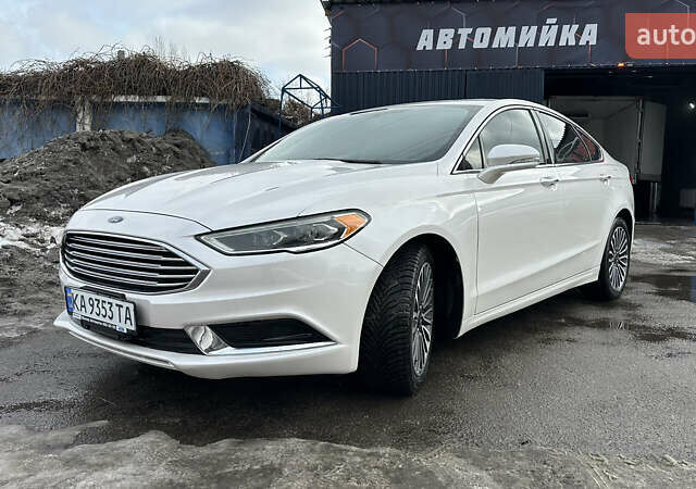 Білий Форд Фьюжен, об'ємом двигуна 1.5 л та пробігом 29 тис. км за 16500 $, фото 1 на Automoto.ua