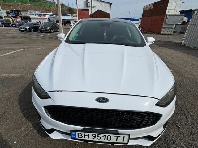 Білий Форд Фьюжен, об'ємом двигуна 2 л та пробігом 157 тис. км за 17500 $, фото 1 на Automoto.ua