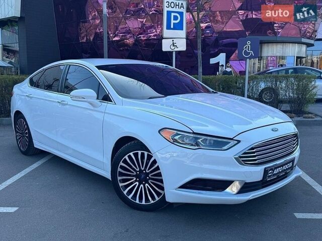 Белый Форд Фьюжн, объемом двигателя 2 л и пробегом 92 тыс. км за 10490 $, фото 1 на Automoto.ua