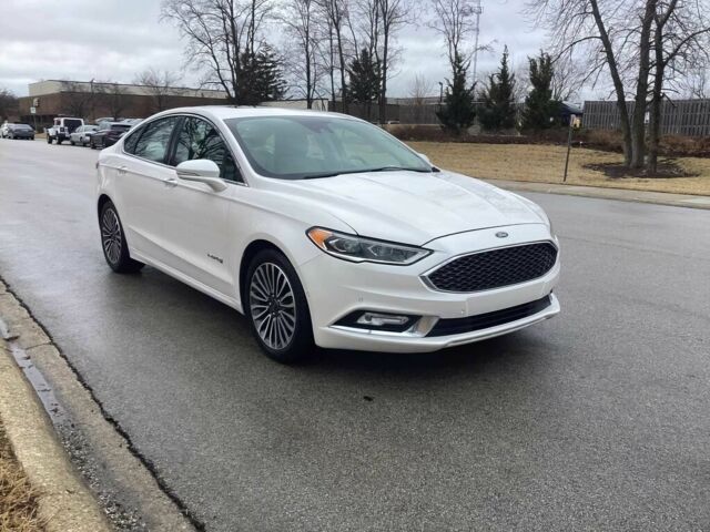 Білий Форд Фьюжен, об'ємом двигуна 2 л та пробігом 38 тис. км за 10400 $, фото 1 на Automoto.ua