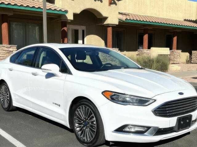 Білий Форд Фьюжен, об'ємом двигуна 2 л та пробігом 89 тис. км за 7000 $, фото 1 на Automoto.ua