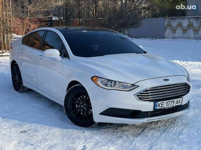 Форд Фьюжн 2018 в Днепре (Днепропетровске) на Automoto.ua Белый Форд Фьюжн, объемом двигателя 2.5 л и пробегом 121 тыс. км за 11700 $, фото 1 на Automoto.ua