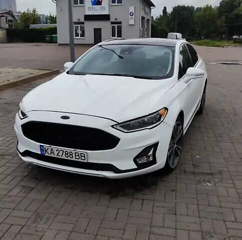 Белый Форд Фьюжн, объемом двигателя 2 л и пробегом 127 тыс. км за 14400 $, фото 1 на Automoto.ua