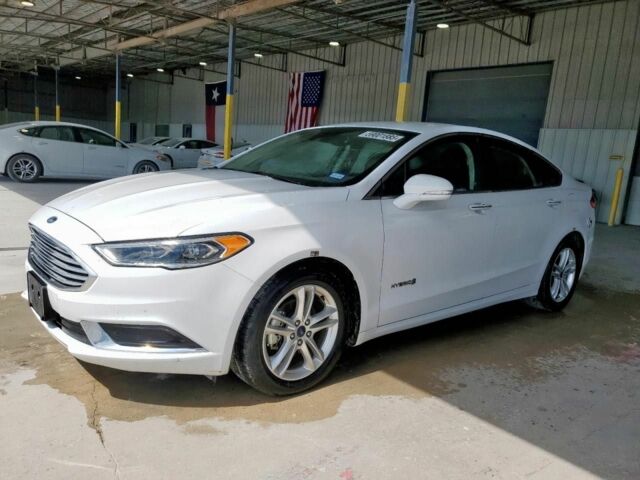 Белый Форд Фьюжн, объемом двигателя 0 л и пробегом 96 тыс. км за 2900 $, фото 1 на Automoto.ua