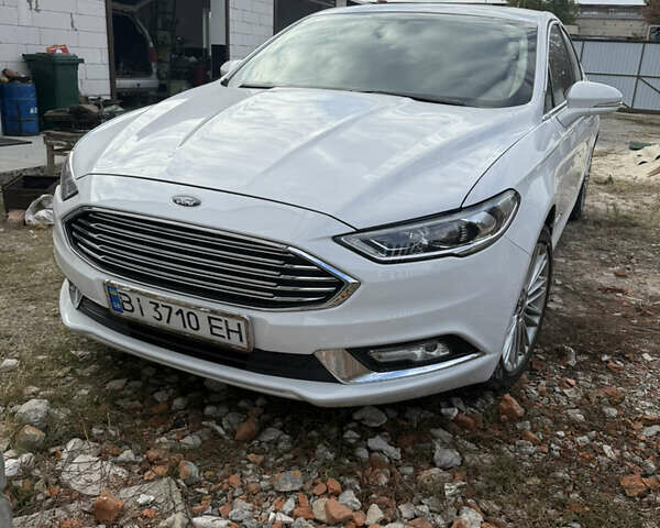 Форд Фьюжн 2018 в Лубнах на Automoto.ua Белый Форд Фьюжн, объемом двигателя 2 л и пробегом 103 тыс. км за 18999 $, фото 1 на Automoto.ua