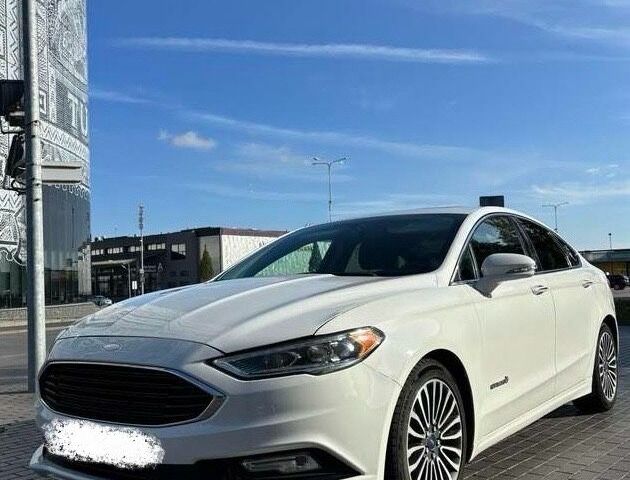 Форд Фьюжен 2018 у Києві на Automoto.ua Білий Форд Фьюжен, об'ємом двигуна 0 л та пробігом 131 тис. км за 7800 $, фото 1 на Automoto.ua