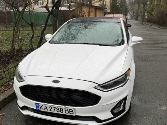 Белый Форд Фьюжн, объемом двигателя 2 л и пробегом 128 тыс. км за 12000 $, фото 1 на Automoto.ua