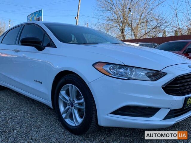 Форд Фьюжн 2018 в Коломые на Automoto.ua Белый Форд Фьюжн, объемом двигателя 2 л и пробегом 120 тыс. км за 15999 $, фото 1 на Automoto.ua