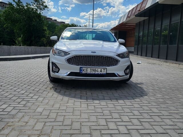 Білий Форд Фьюжен, об'ємом двигуна 1.5 л та пробігом 66 тис. км за 15150 $, фото 1 на Automoto.ua