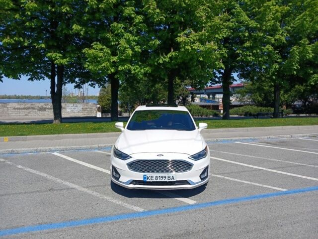 Білий Форд Фьюжен, об'ємом двигуна 2 л та пробігом 127 тис. км за 18000 $, фото 1 на Automoto.ua