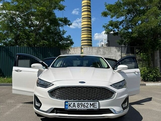 Белый Форд Фьюжн, объемом двигателя 2 л и пробегом 182 тыс. км за 18500 $, фото 1 на Automoto.ua