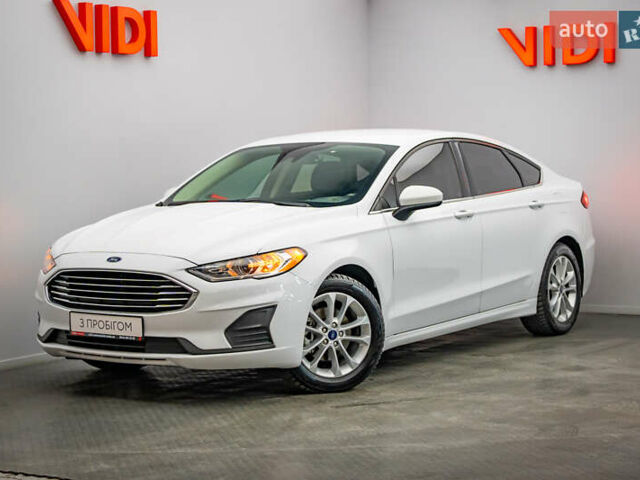 Білий Форд Фьюжен, об'ємом двигуна 1.5 л та пробігом 71 тис. км за 13666 $, фото 1 на Automoto.ua