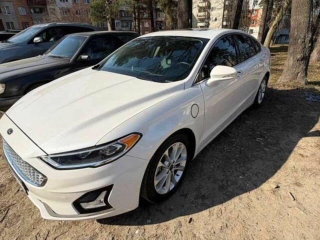 Білий Форд Фьюжен, об'ємом двигуна 0 л та пробігом 34 тис. км за 13400 $, фото 1 на Automoto.ua