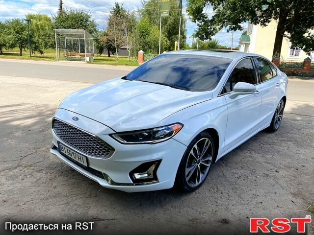 Белый Форд Фьюжн, объемом двигателя 2 л и пробегом 160 тыс. км за 11800 $, фото 1 на Automoto.ua