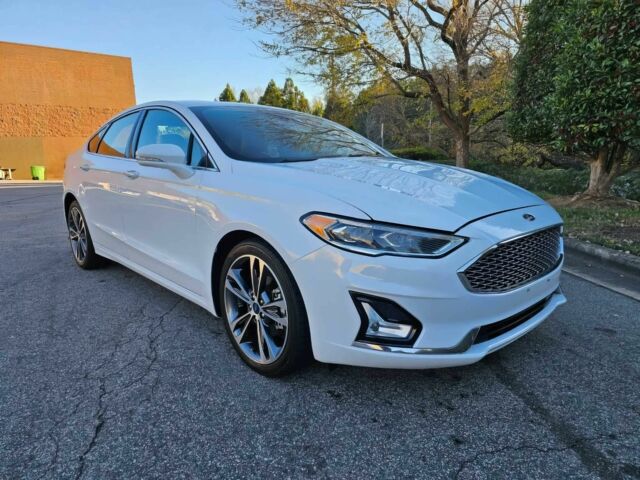 Белый Форд Фьюжн, объемом двигателя 2 л и пробегом 40 тыс. км за 6500 $, фото 1 на Automoto.ua