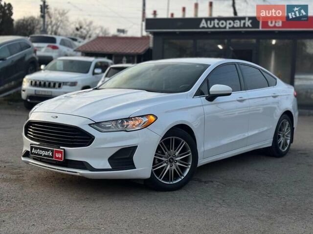 Белый Форд Фьюжн, объемом двигателя 2.5 л и пробегом 79 тыс. км за 13590 $, фото 1 на Automoto.ua