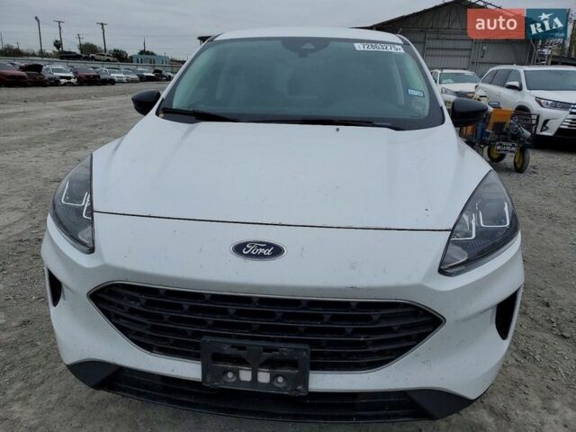 Белый Форд Фьюжн, объемом двигателя 1.5 л и пробегом 35 тыс. км за 4000 $, фото 1 на Automoto.ua