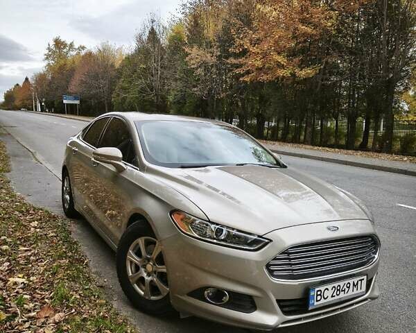 Бежевий Форд Фьюжен, об'ємом двигуна 2.5 л та пробігом 135 тис. км за 9600 $, фото 1 на Automoto.ua